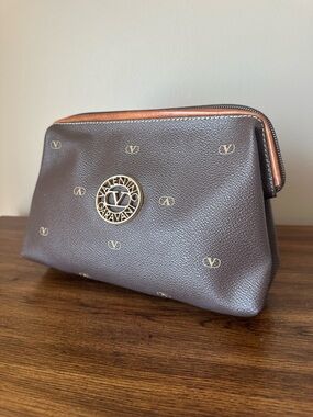 Valentino Garavani V Clutch Bag